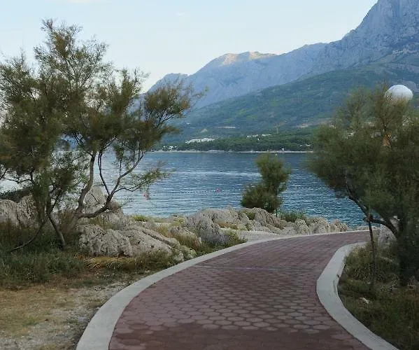 Milic Daire Makarska