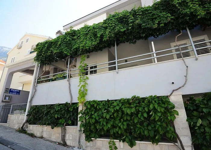 Milic Daire Makarska